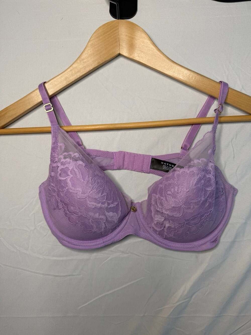 Natori Purple Lace Underwire Bra Size 32D